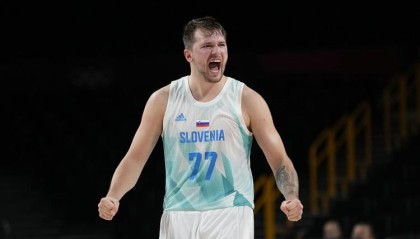 天壤之别！半场法国男篮11罚9中 斯洛文尼亚为惊人的31罚25中